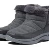 SKECHERS Performance Go Walk Arch Fit Wool Chugga